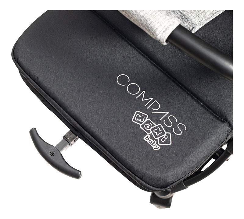 Carrinho de Bebê Passeio Compass Maxi Baby Preto